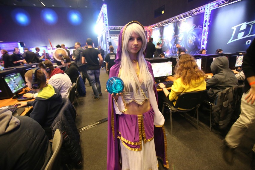 Finaliści IEM 2015 Cosplay w Katowicach dumnie prezentowali...