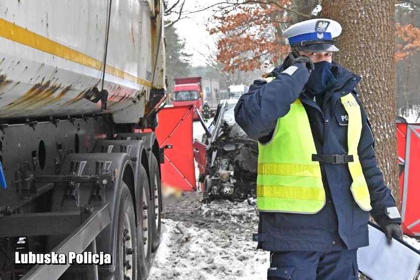 Wełmin. Tragiczny wypadek na drodze krajowej nr 22. Zginęły...