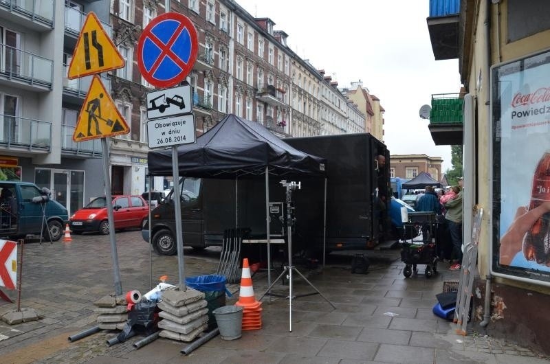 Na wrocławskich ulicach kręcą film "Szczęście świata". Uwaga na utrudnienia (ZDJĘCIA)