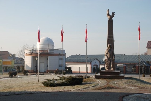 W Zespole Szkół i Placówek w Radziejowie zrealizowano projekt historyczny "Cichociemni".>> Najświeższe informacje z regionu, zdjęcia, wideo tylko na www.pomorska.pl 