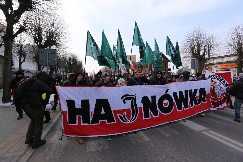 III Marsz Pamięci Żołnierzy Wyklętych w Hajnówce 2018. Policja użyła siły (zdjęcia, wideo)