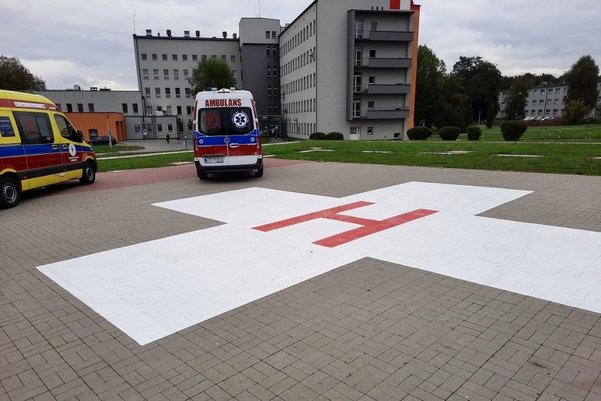 Zmodernizowane lądowisko dla helikopterów oraz nowoczesny sprzęt medyczny dla Szpitala Powiatowego w Oświęcimiu [ZDJĘCIA]