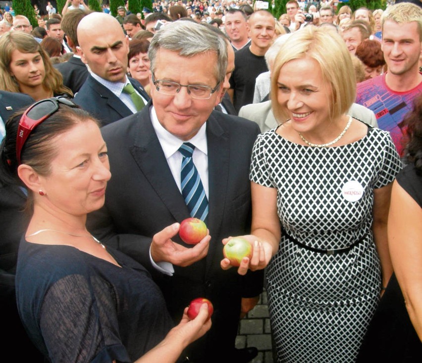 W Miechowie prezydenta częstowano polskimi jabłkami