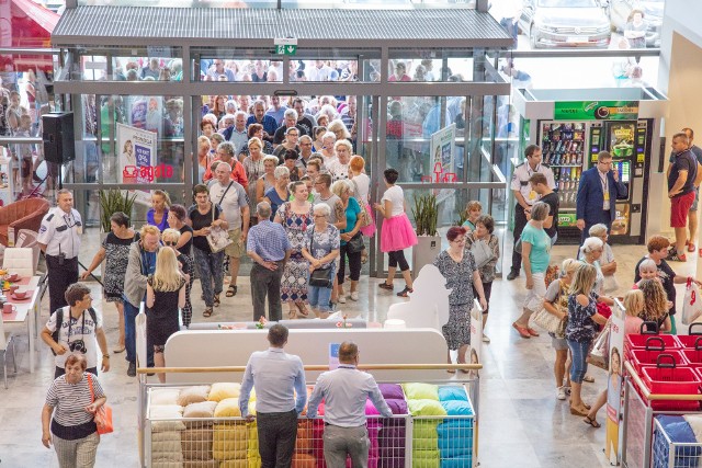 Zielona Góra. Kilkanaście tys. osób na otwarciu Agata Meble | Gazeta Lubuska