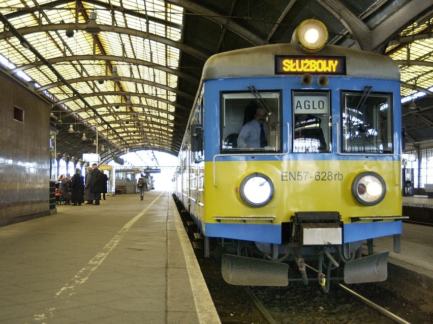 Koniec kultowych pociągów EN57 w Kolejach Śląskich. To już historia ZDJĘCIA