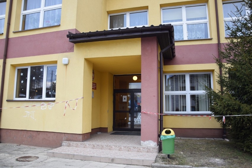 Rozgrywka o szkoły. Mieszkańcy nie chcą, żeby gmina Jerzmanowice-Przeginia oszczędzała dalej na ich dzieciach