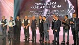 Nagrody Marszałka Województwa Mazowieckiego przyznane. M.in. dla kapeli z Chorzel i Marianny Staśkiewicz z gminy Kadzidło. 21.11.2022. Zdjęc