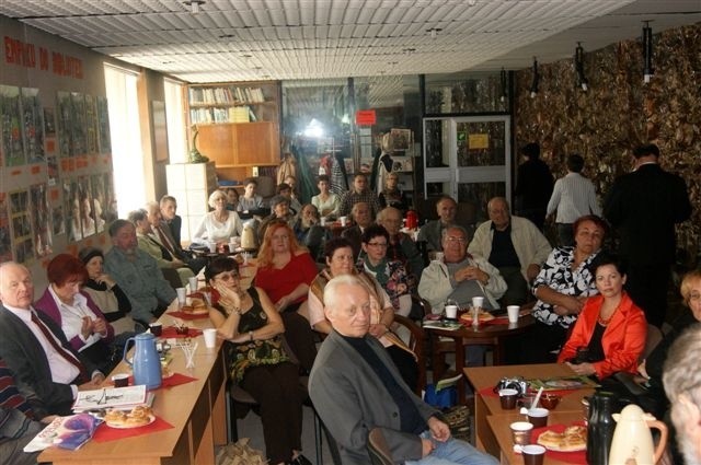 Salon literacki  w starachowickiej bibliotece. 