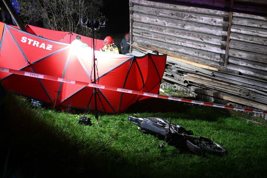 Tragiczny wypadek w Suchem. 33-letni motocyklista nie żyje. Policja wyjaśnia okoliczności wypadku
