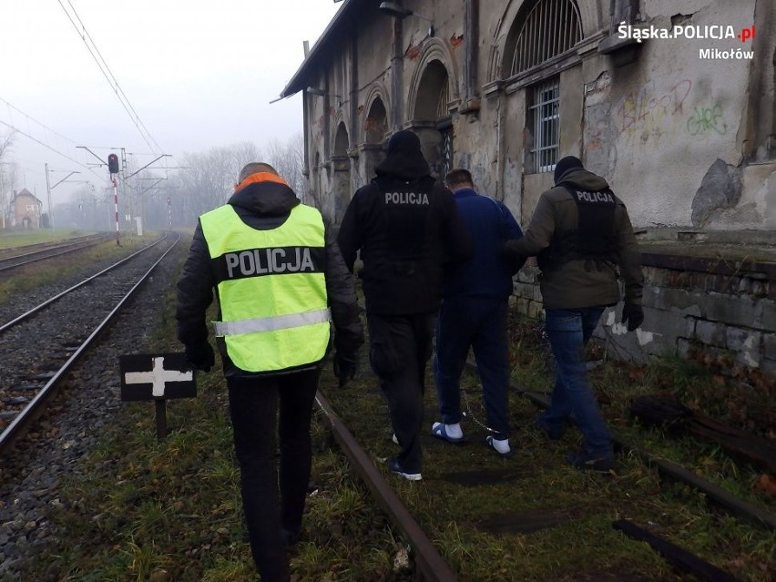 Mikołów: 24-letni Darek został zamordowany. Potem ciało porzucono na torach. Zatrzymano dwie osoby