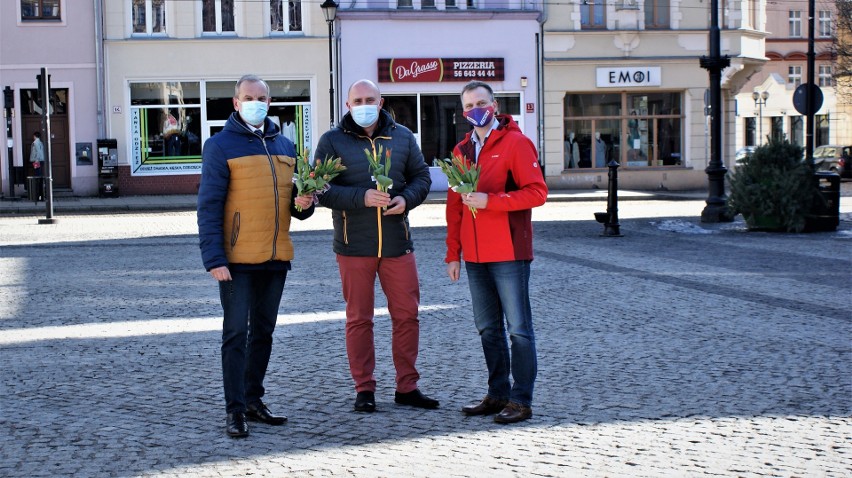 W Dniu Kobiet działacze Wiosny Roberta Biedronia: Rafał...