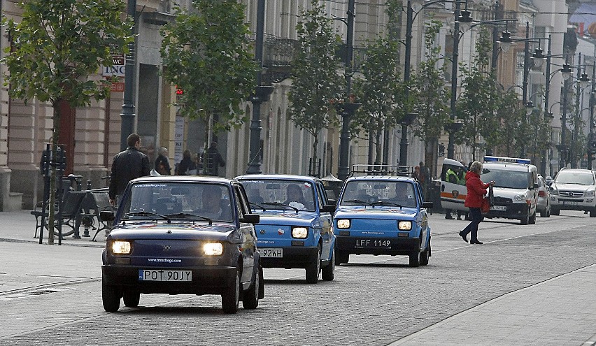 Biało-Czerwony najazd na Londyn. Wyruszyli Fiatami 126p do Londynu [ZDJĘCIA]