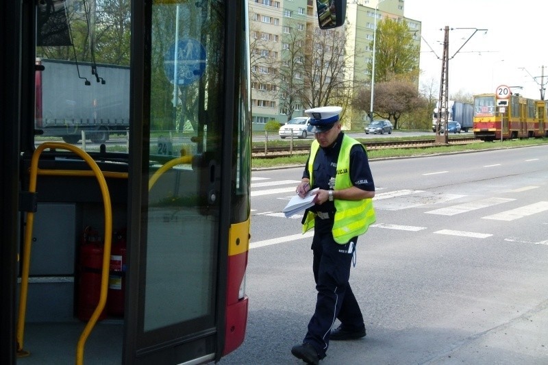 Wypadek na Śmigłego Rydza - ostre hamowanie, pasażerka ranna