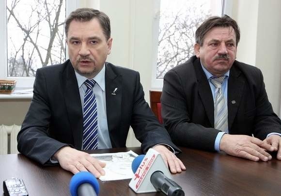 Po lewej Piotr Duda, przewodniczący NSZZ "Solidarność" na obradach w Szczecinie