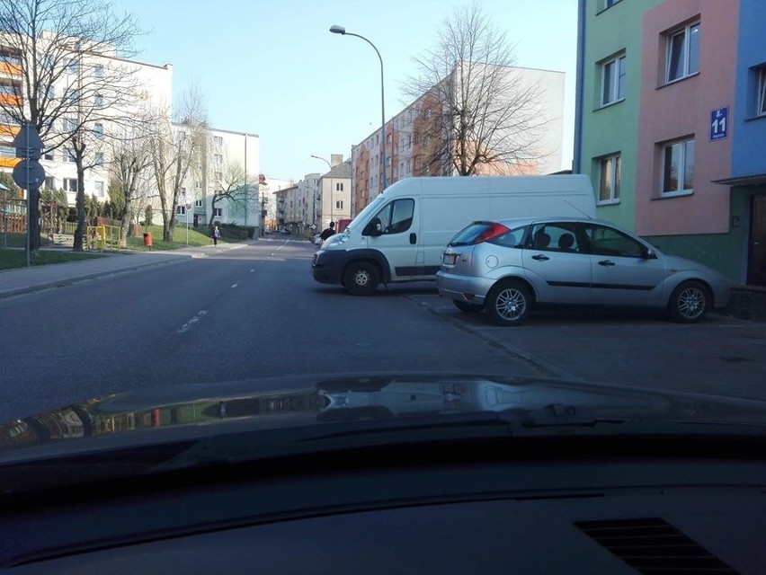 Janusze parkowania w Łomży. Oni parkują, jak prawdziwi mistrzowie [zdjęcia]