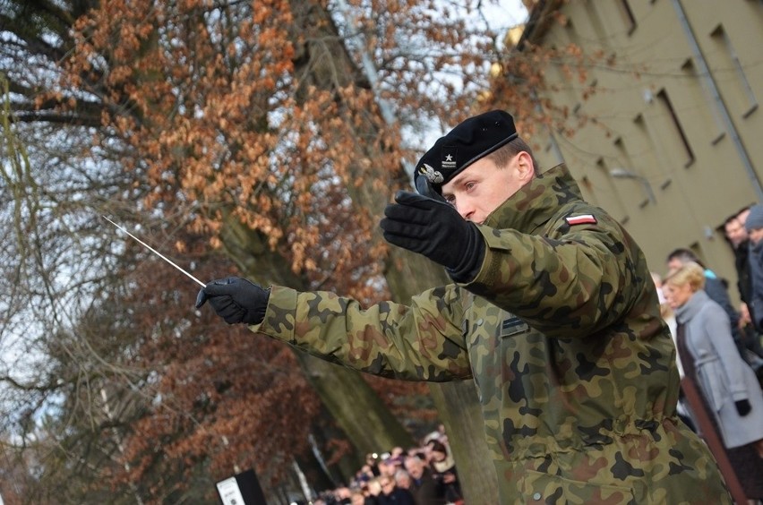 Wrocław: Żołnierze NSR złożyli przysięgę (ZDJĘCIA)