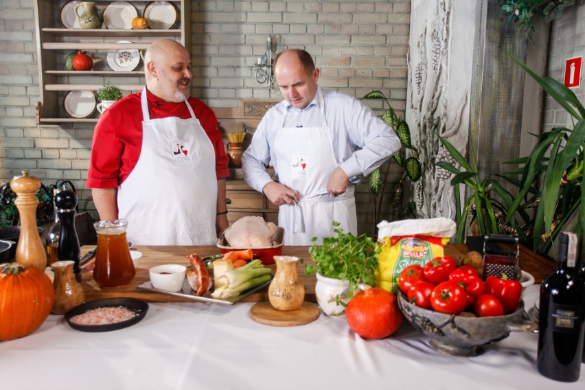 - Postawiliśmy sobie za cel przybliżać wybitne postaci,...