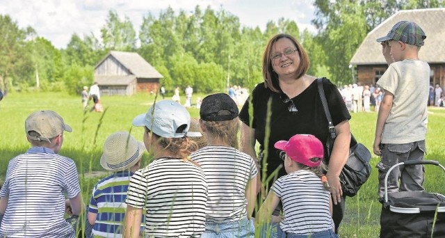 Trzeba mieć świadomość, że rodzic zastępczy opiekuje się dziećmi tylko przez pewien czas - mówi Joanna Górska. Decyzję o stworzeniu rodziny zastępczej podjęła wspólnie z mężem i synem. - Syn  świetnie się sprawdził w roli zastępczego brata - uśmiecha się.