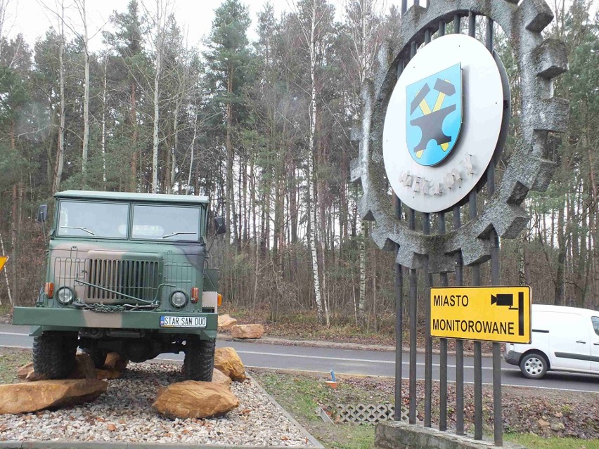 Na Ścieżce Stara w Starachowicach stanął ósmy samochód. Będą jeszcze dwa [ZDJĘCIA]