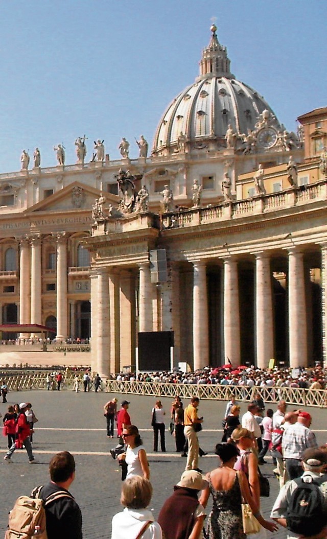 Około 3 mln pielgrzymów i turystów przybędzie do Rzymu na kanonizację Jana Pawła II i Jana XXIII - ogłosił burmistrz Ignazio Marino. Wadowiczanie też pojadą do swojego świętego.