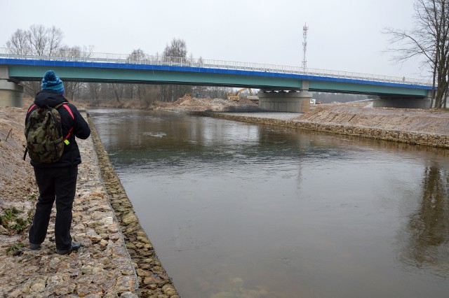 Przebudowa mostu na rzece Łęg została dokończona przez inną firmę, która zastąpiła zbankrutowanych wykonawców