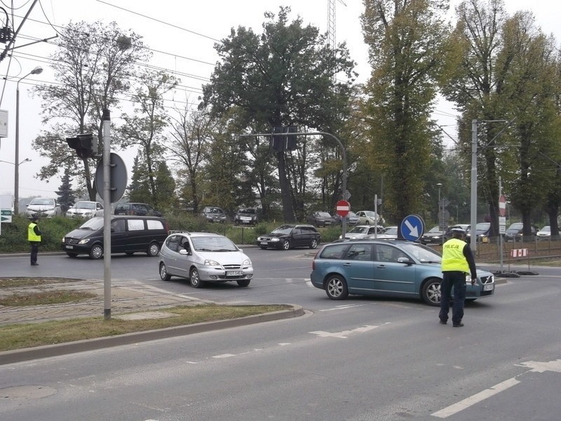 Przy cmentarzach Osobowickim i Grabiszyńskim zmiany w ruchu...