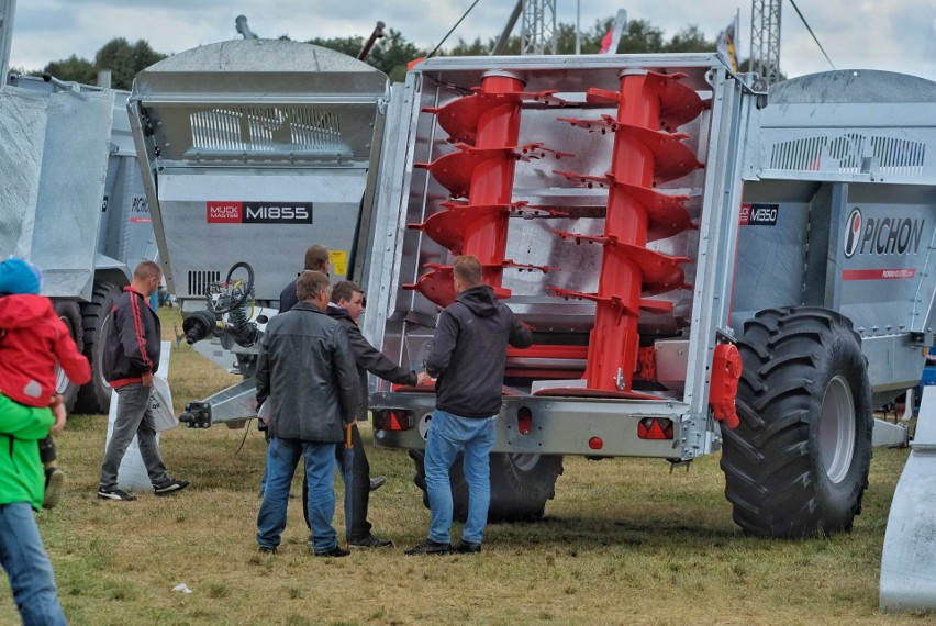 W sobotę Agro Show 2018 odwiedzały tłumy. Zobacz na...