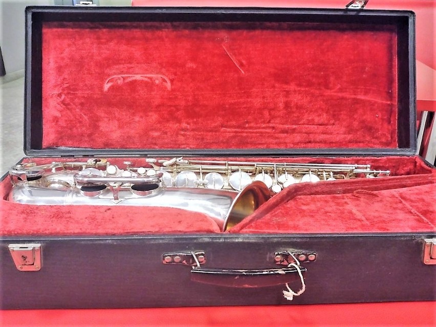 Saksofon, który były orkiestrant słupskiej orkie-stry...