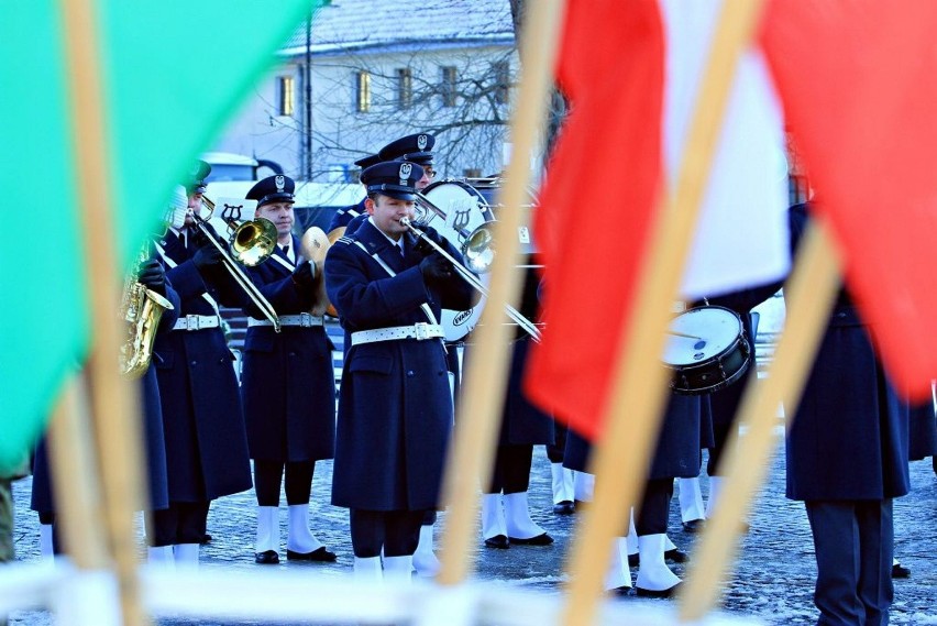 Wigilia Poetów i Ułanów na pl. Litewskim: Patriotyczne pieśni i defilada  (ZDJĘCIA)