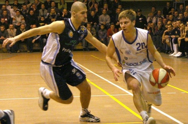 Adrian Lipowczyk (po prawej) znów będzie grał w zespole Pogoni.
