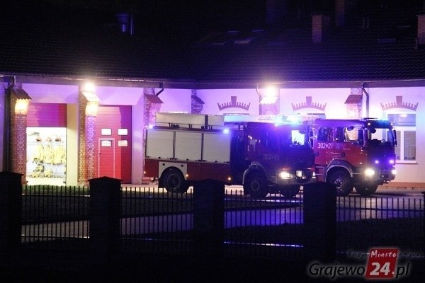 Alarm bombowy przed siedzibą straży pożarnej i policji w Grajewie. Mężczyzna uciekał kradzionym samochodem [3 wrzesień 2019]