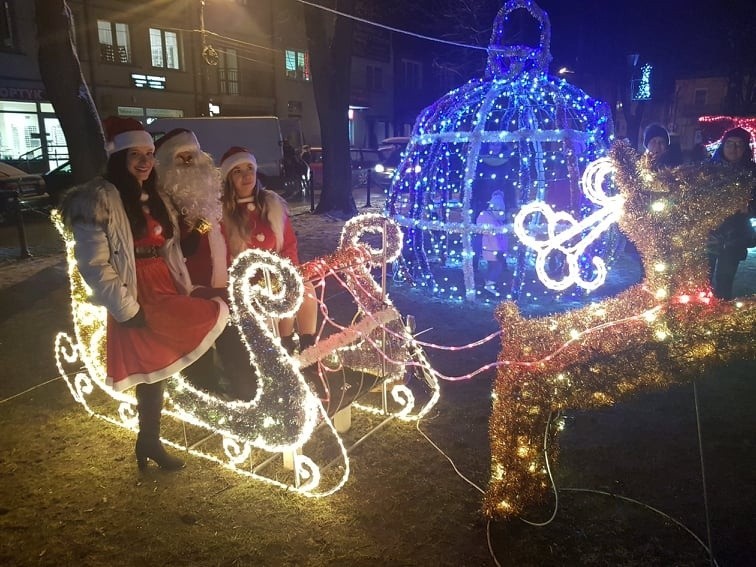 Ponad 150 dzieci było świadkami rozświetlenia świątecznych...