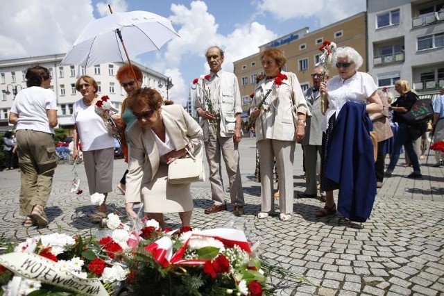Wśród uczestników uroczystości przy pomniku Bojownikom o Polskość Śląska Opolskiego dominowali Kresowianie.