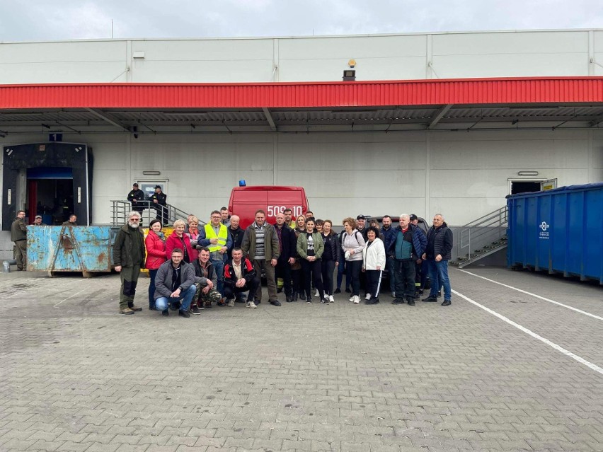 10-osobowa delegacja z Urzędu Miasta i Gminy Osiek pomagała w Przemyskim Centrum Pomocy Humanitarnej