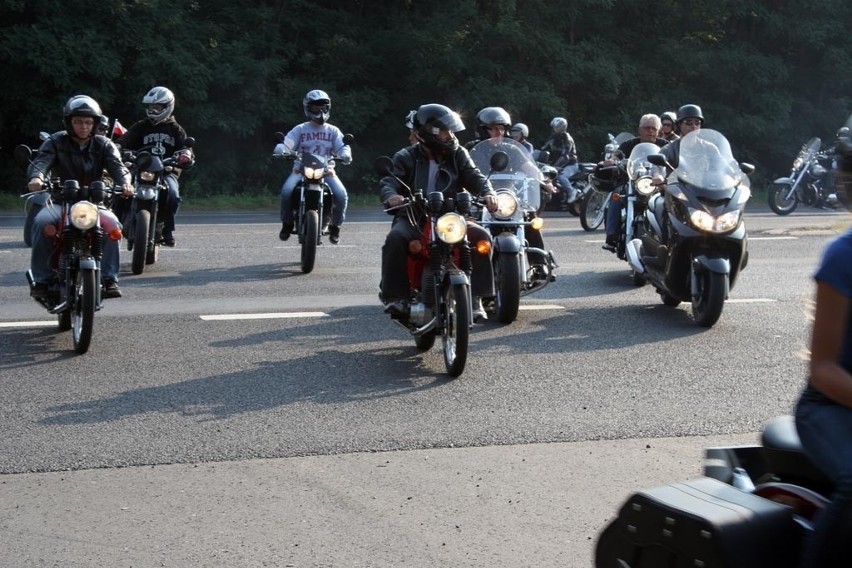 Zlot motocyklistów w Podstolicach przyciągnął fanów z całego...