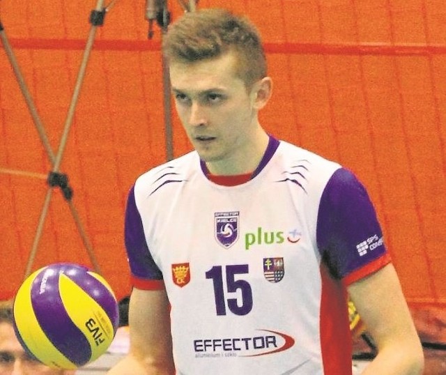  Mateusz Bieniek dostał sześć propozycji z PlusLigi i jedną zagraniczną, ale ma jeszcze rok kontraktu z Effectorem Kielce.   