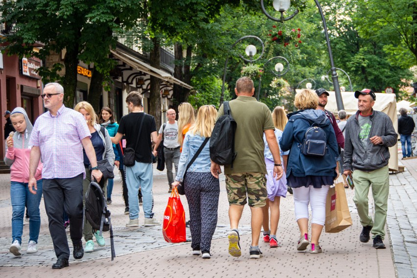 Zakopane. Tłoczny lipiec pod Giewontem. Nadal wielu chce przyjechać. Boją się lockdownu w sierpniu