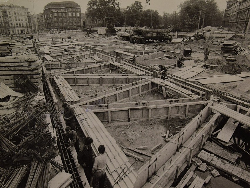 17 czerwca 1980 roku - podpis głosi: Obserwuje się...