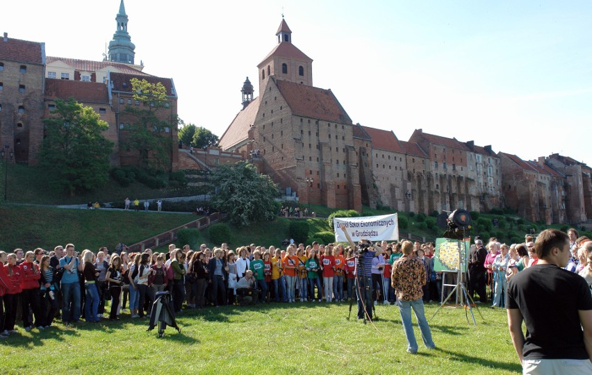 Jedenaście lat temu, pod koniec maja 2009 r., na Błoniach...