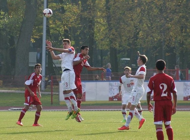 W najbliższą sobotę w Inowrocławiu już po raz kolejny odbędą się mecze eliminacyjne do młodzieżowego Euro. Na zdjęciu z 2014 roku spotkanie reprezentacji U19 Polska - Andora