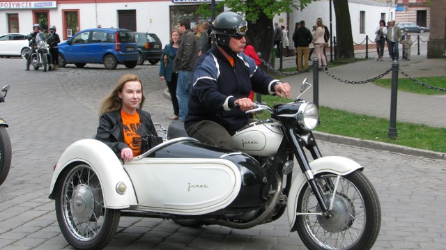 Rozpoczęcie sezonu motocyklowego w Klubie 22 w Tarnowskich Górach