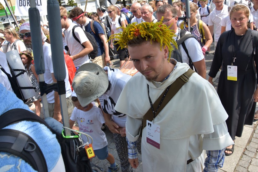 Pielgrzymka Dominikańska dotarła z Krakowa na Jasną Górę ZDJĘCIA Zmęczeni, ale bardzo radośni 