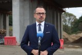 Marcin Horała na placu budowy OMT w Żukowie: Prace przebiegają zgodnie z harmonogramem
