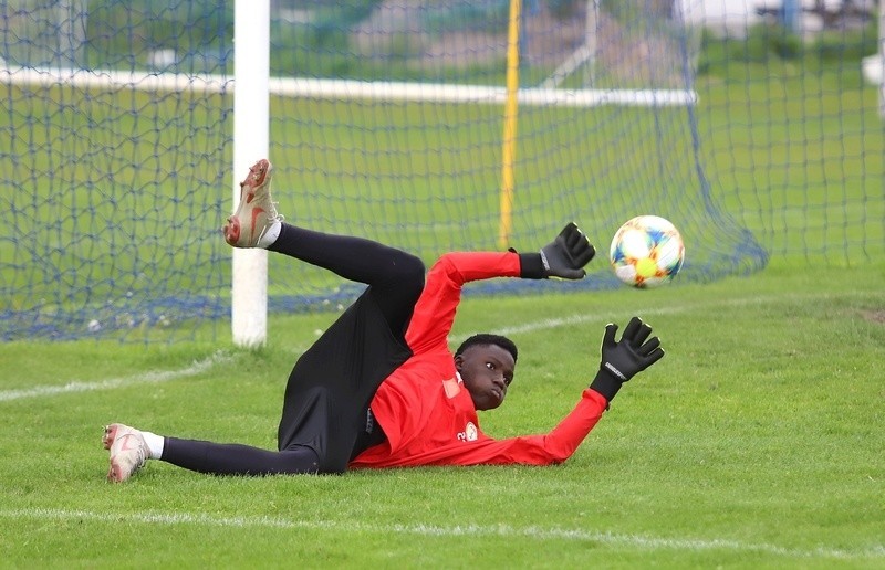 Mistrzostwa świata U-20. Reprezentanci Senegalu ćwiczyli  na stadionie łódzkiej Szkoły Mistrzostwa Sportowego 