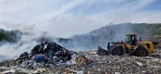 Olbrzymi pożar wysypiska śmieci niedaleko Wąbrzeźna. Na miejscu 23 jednostki straży