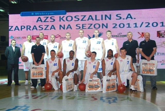 Dziś w hali Gwardii odbyla sie prezentacja koszykarzy AZS Koszalin przed sezonem 2011/2012