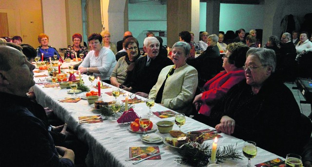 Członkowie Klubu Seniora spotykają się w czwartki w Myślenickim Ośrodku Kultury i Sportu