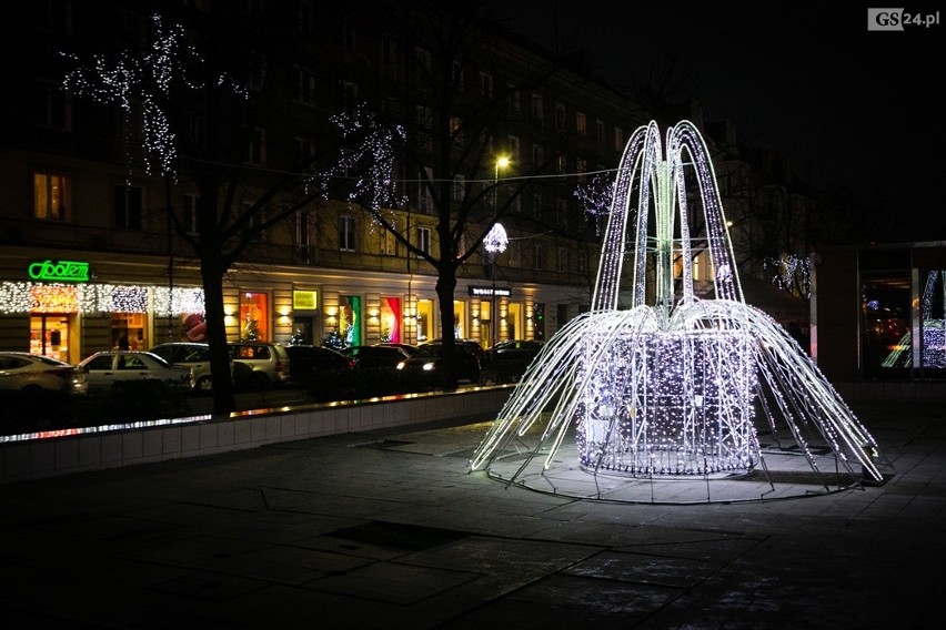 Na ulicach Szczecina czuć klimat świąt Bożego Narodzenia....