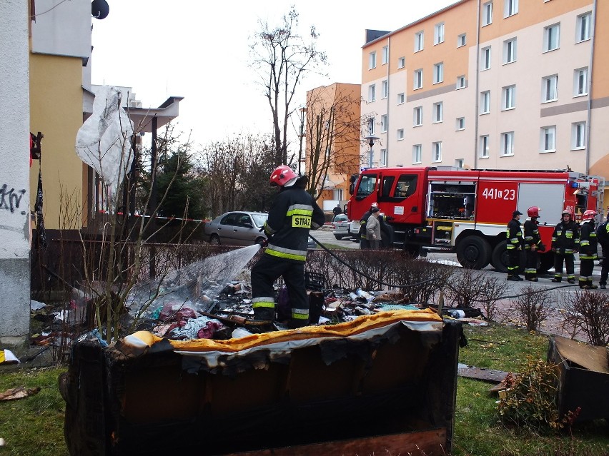 Pożar bloku w Kraśniku. Jedenaście osób rannych
