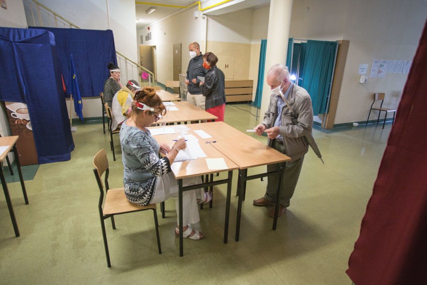 O godz. 17 najwyższą frekwencję w słupskim okręgu wyborczym odnotowano w Łebie - 71 proc.  